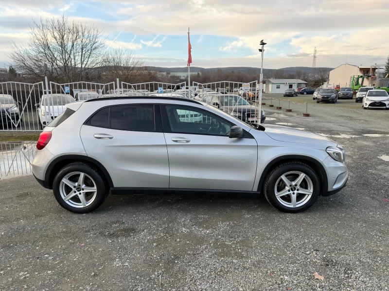 Mercedes-Benz GLA 220 2.2 - 170 / 4Х4  / АВТОМАТИК / ЕВРО6 / НАВИГАЦИЯ, снимка 4 - Автомобили и джипове - 53597567