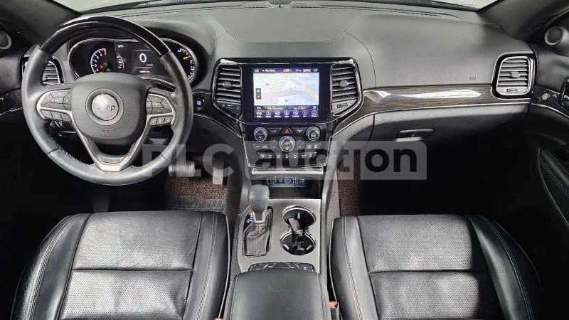 Jeep Grand cherokee 3.6 V6 OVERLAND| DISTRONIC| ОБДУХВАНЕ| , снимка 3 - Автомобили и джипове - 54969392