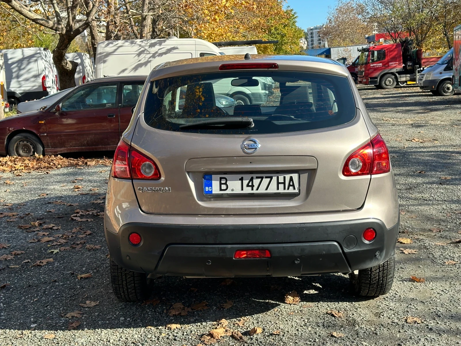 Nissan Qashqai 2.0 * 4x4* 83KM * Panorama* * Keyless* * Auto - изображение 5