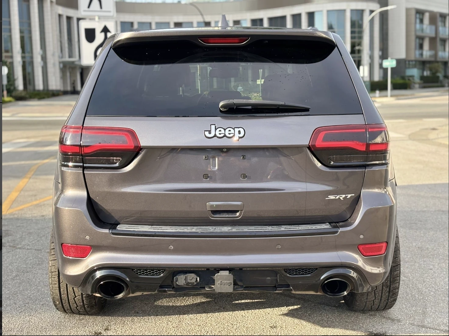Jeep Grand cherokee SRT* 6.2* V8* 8ZF* ПОДГРЕВ* КАМЕРА* КЕЙЛЕС* LANE*  - изображение 8