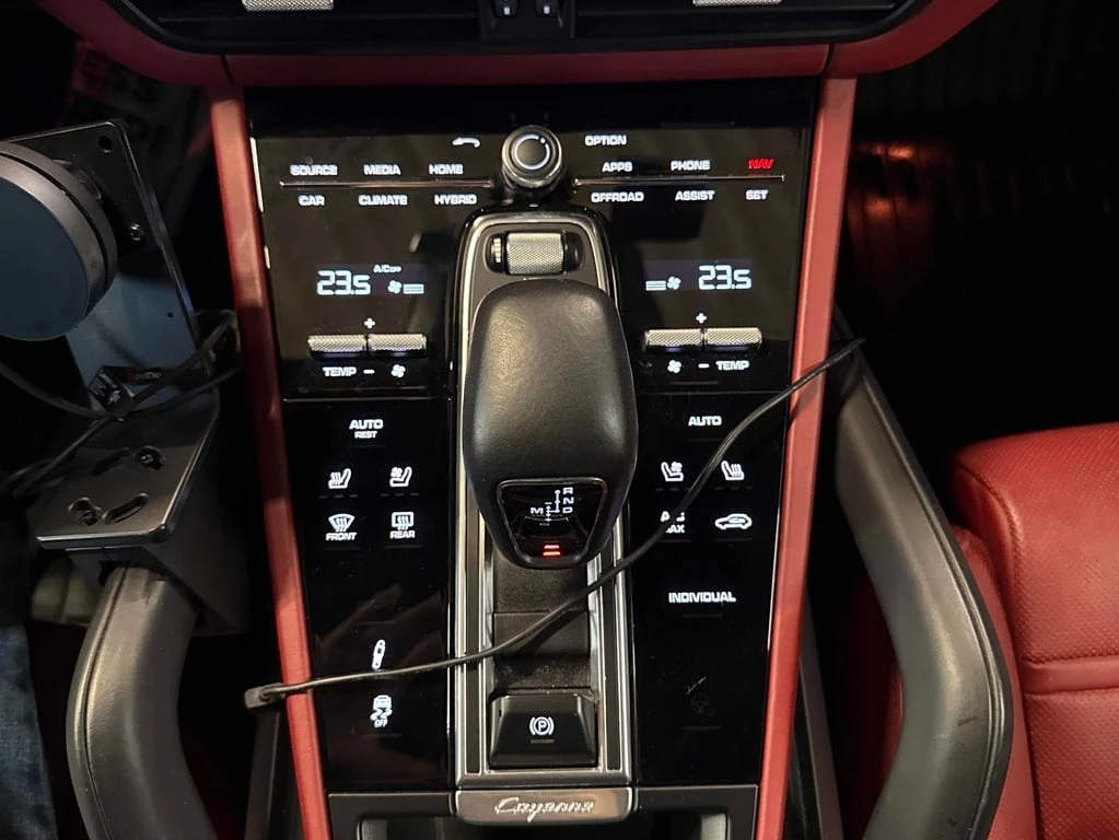 Porsche Cayenne E Hybrid  CARFAX | Mobile.bg � ����������� 11