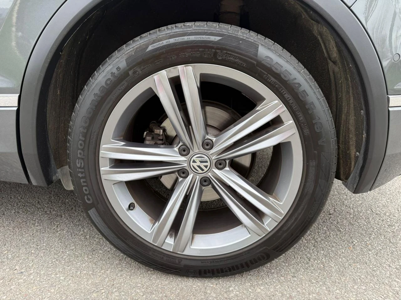 VW Tiguan 2.0 TDI 150 BV6 R-LINE EXCLUSIVE CUIR CAMERA TOIT , снимка 6 - Автомобили и джипове - 53933504