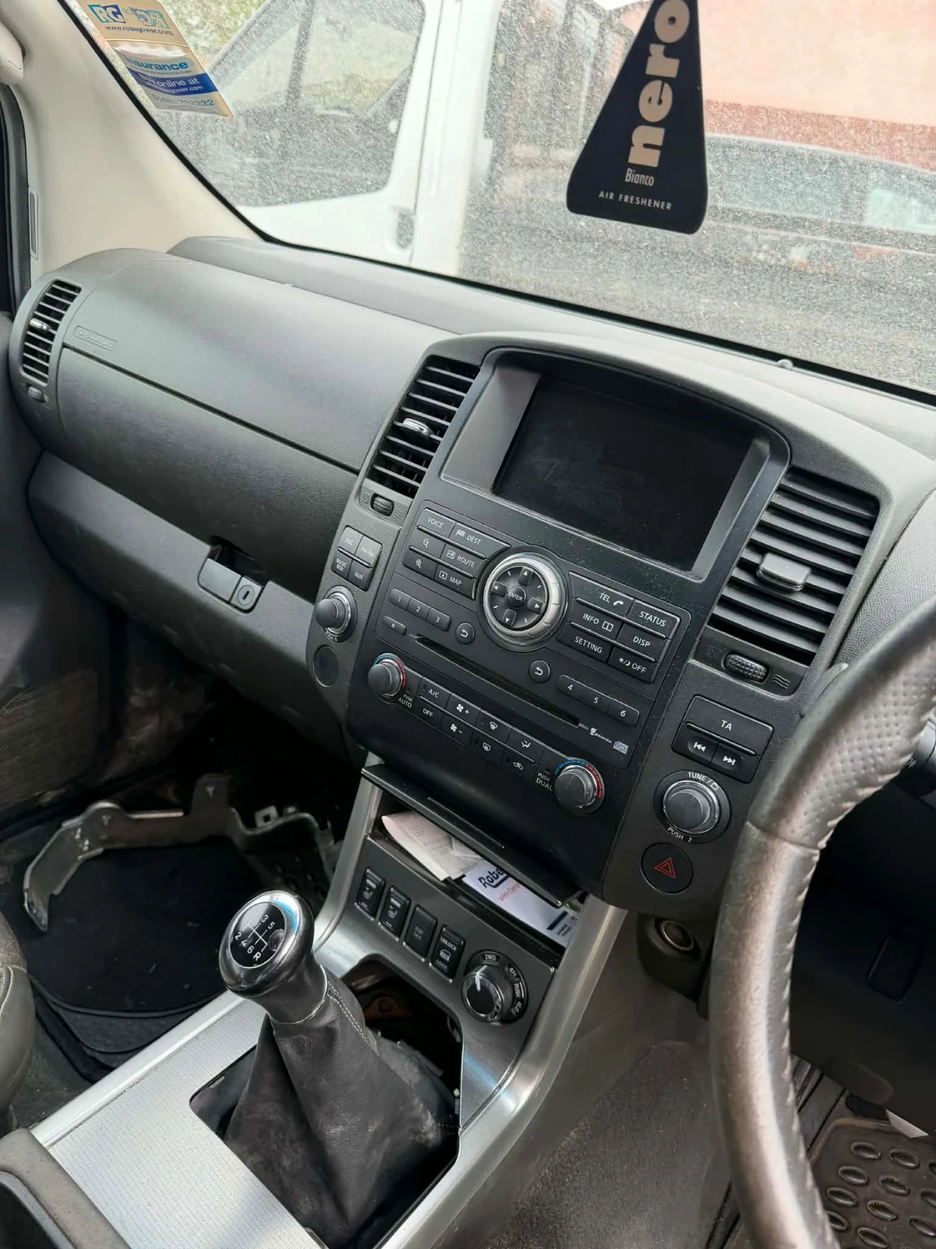Nissan Navara, снимка 9 - Автомобили и джипове - 54374026