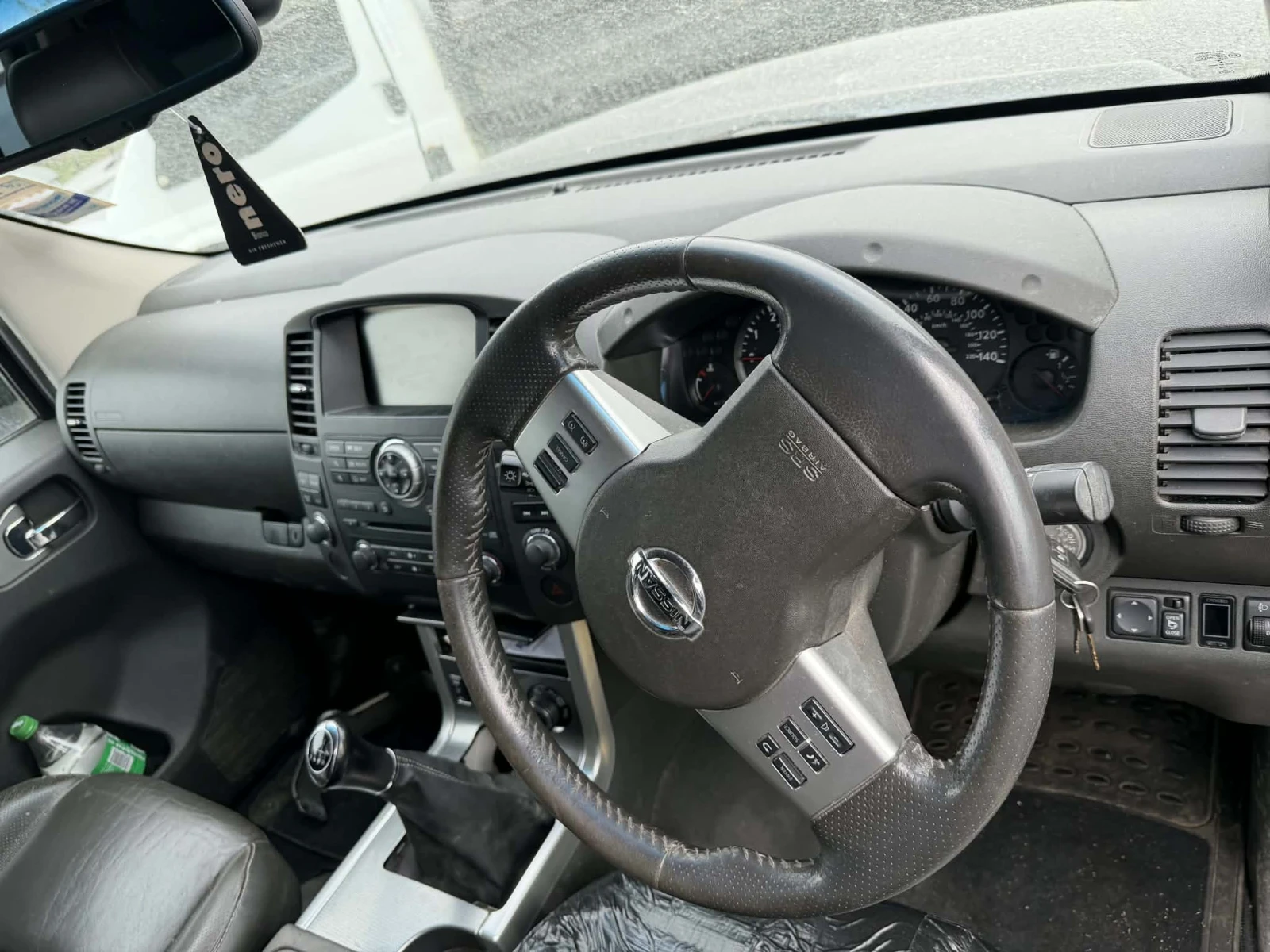 Nissan Navara, снимка 7 - Автомобили и джипове - 54374026