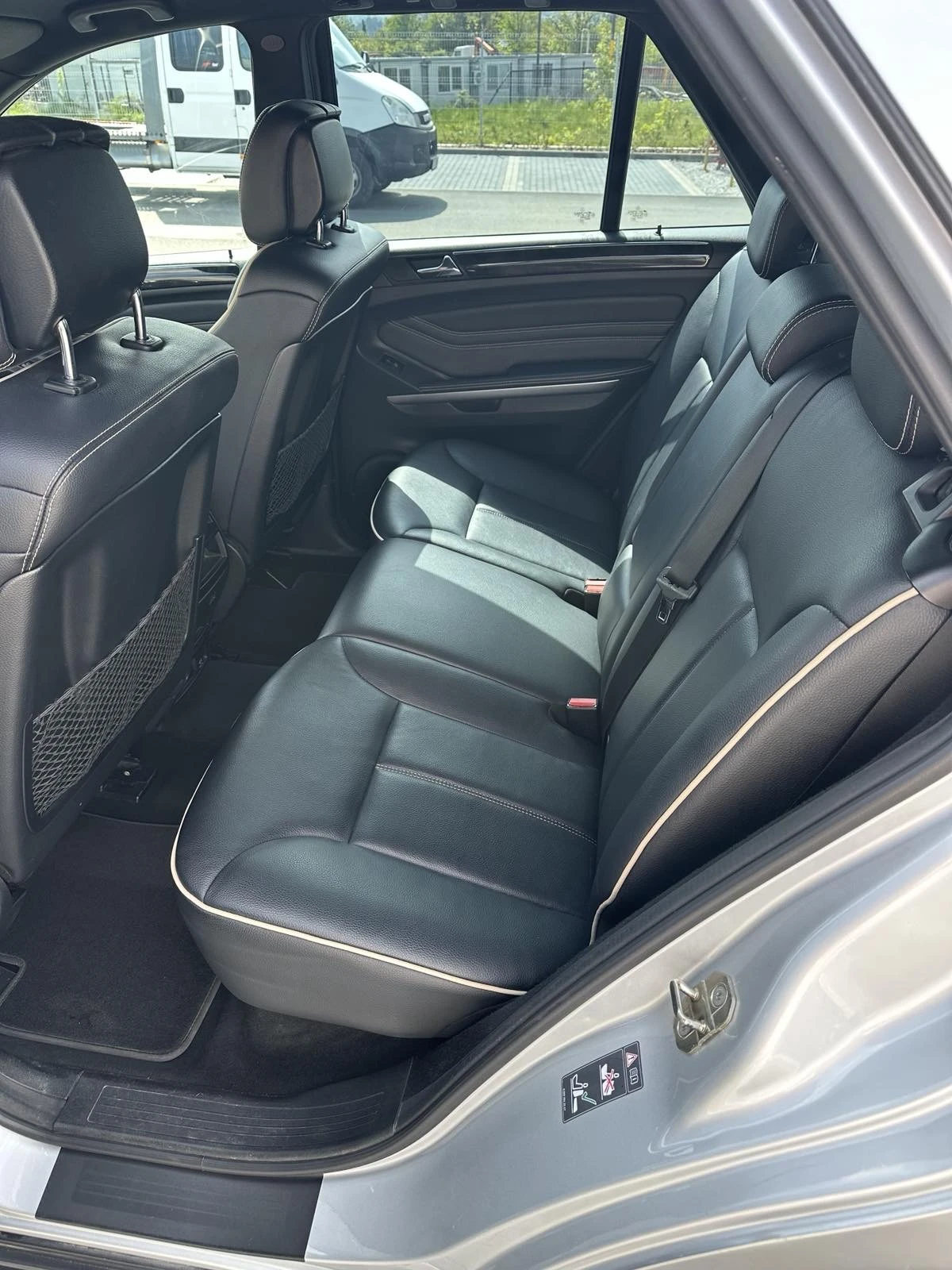 Mercedes-Benz ML 350, снимка 11 - Автомобили и джипове - 54511751