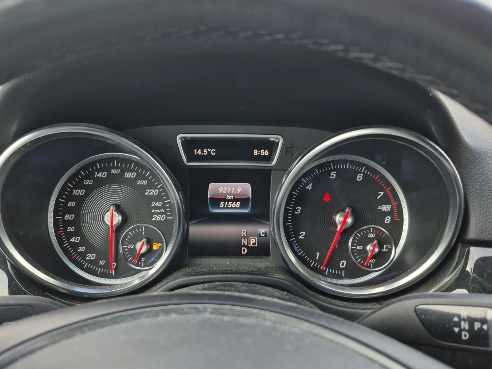 Mercedes-Benz GLE 400 AMG ПАКЕТ * ПАНОРАМА * БЕЗ ИНЦИДЕНТИ * CARFAX * , снимка 7 - Автомобили и джипове - 54840999