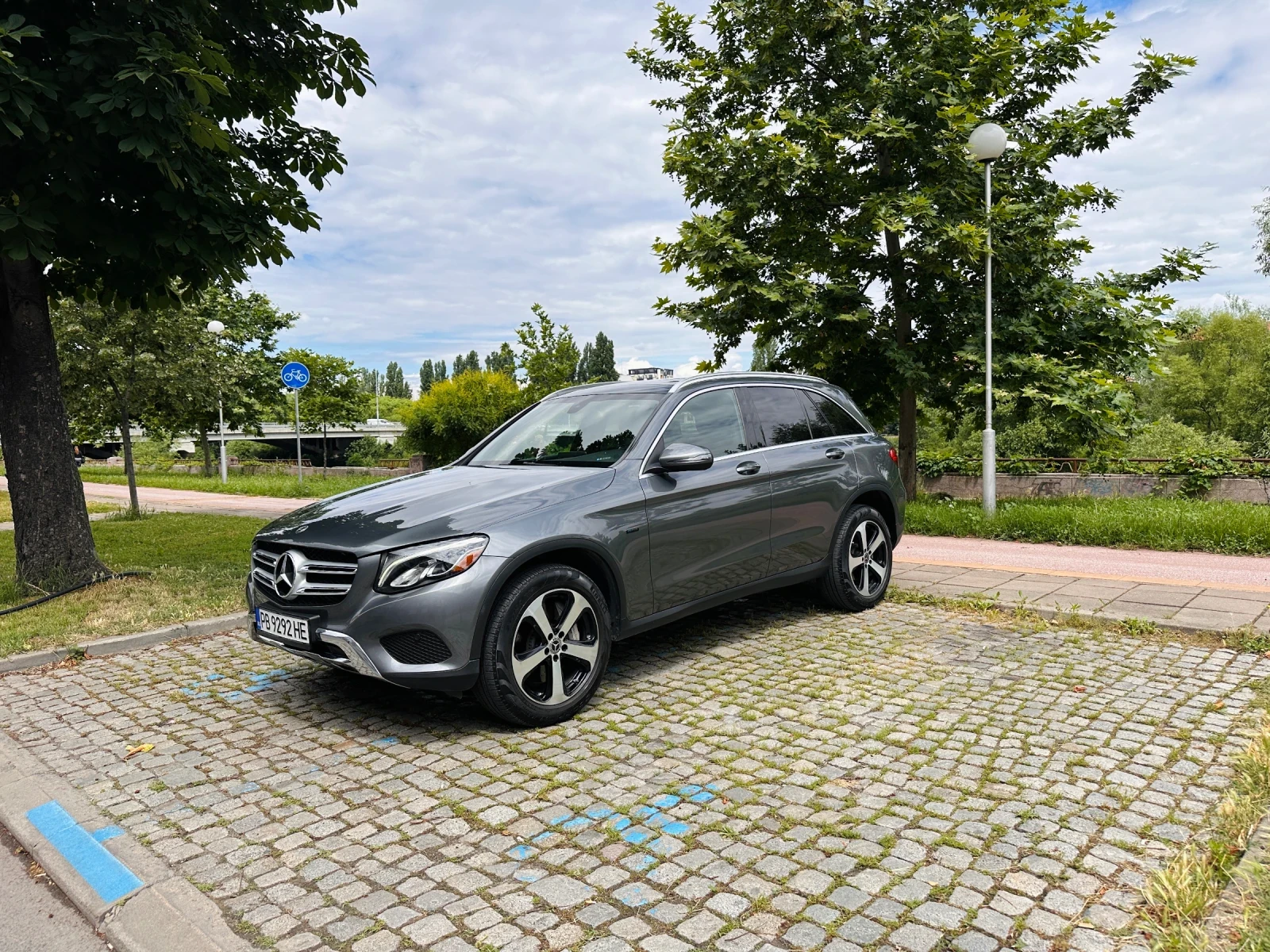 Mercedes-Benz GLC 350 GLC 350e Plug-in hybrid, снимка 2 - Автомобили и джипове - 54896678
