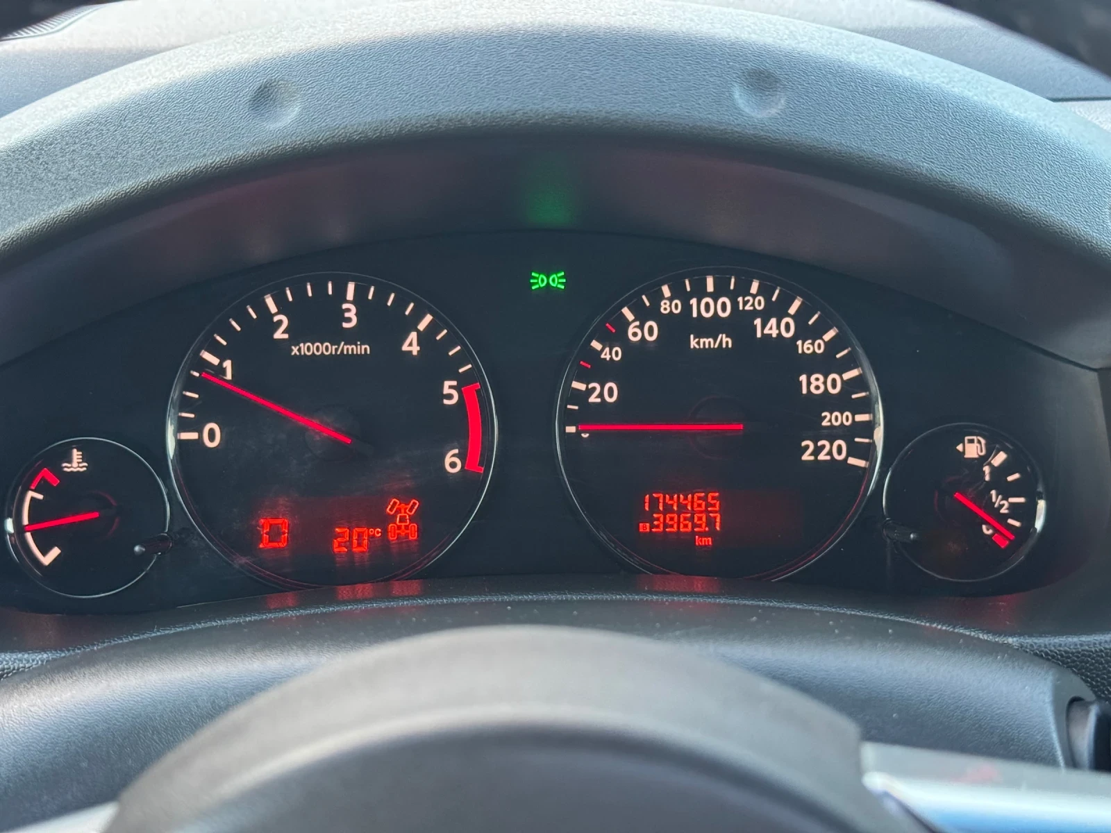 Nissan Navara 3.0DCi V6 , снимка 16 - Автомобили и джипове - 55439633