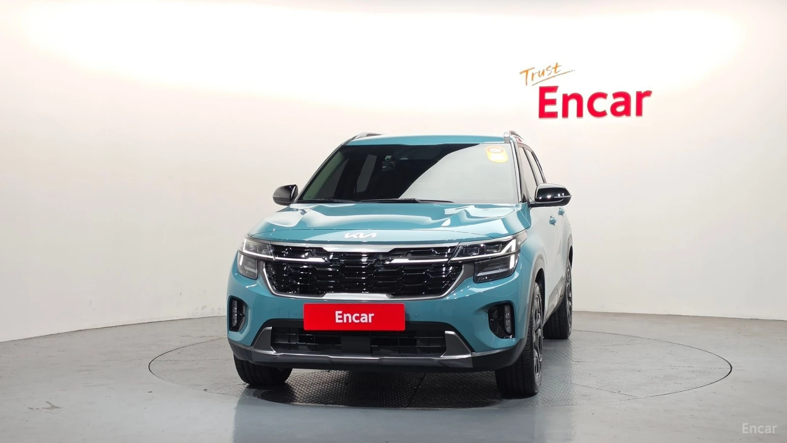 Kia Seltos 2.0 2WD Gravity* КОЖА* ОБДУХВ* НАВИ* КАМЕРА, снимка 3 - Автомобили и джипове - 55513856