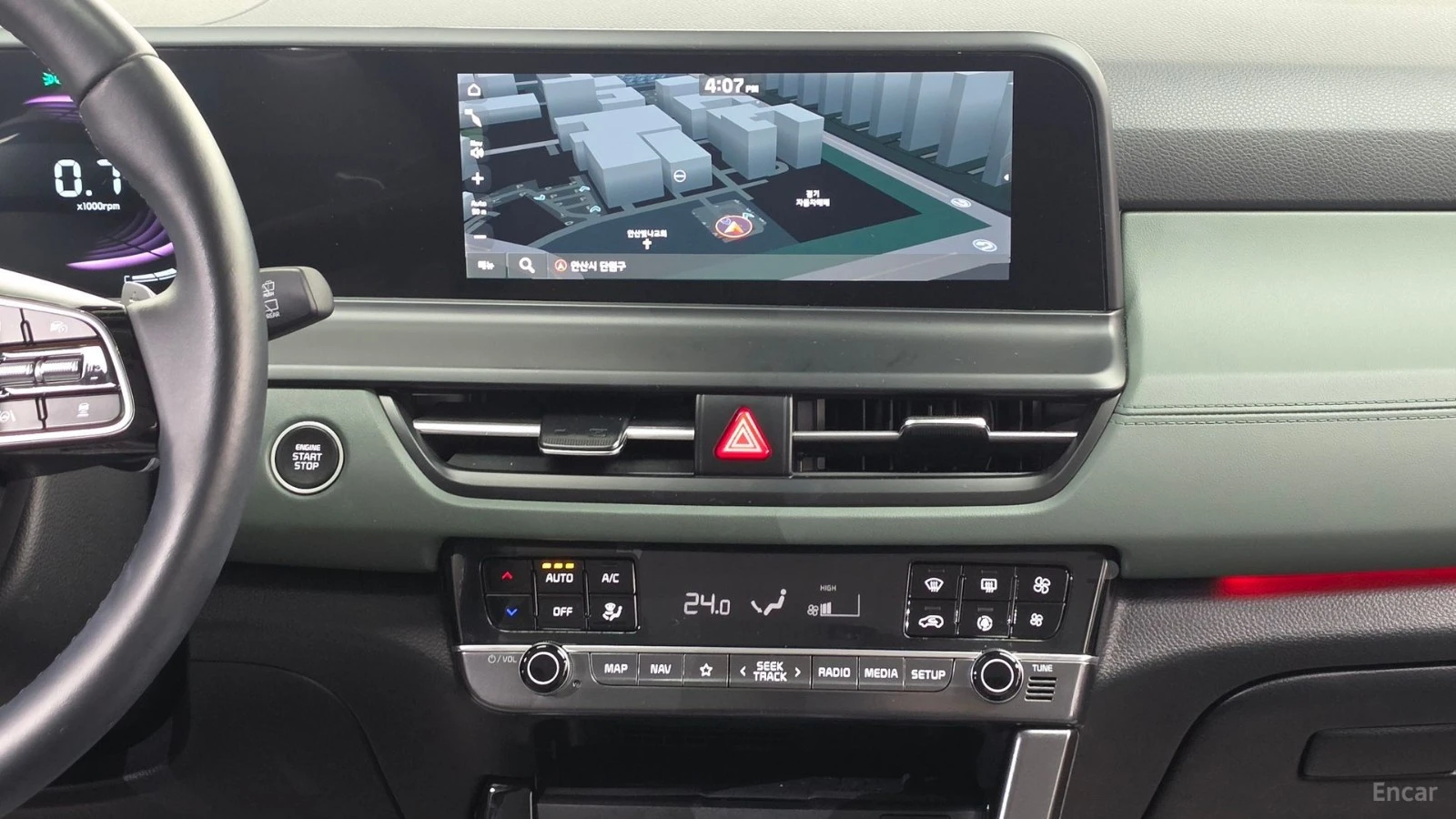 Kia Seltos 2.0 2WD Gravity* КОЖА* ОБДУХВ* НАВИ* КАМЕРА, снимка 12 - Автомобили и джипове - 55513856