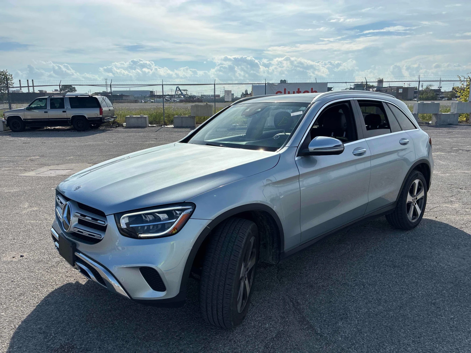 Mercedes-Benz GLC * 300 4MATIC SUV * CARFAX * БЕЗ ПЪРВОНАЧАЛНА ВНОСК