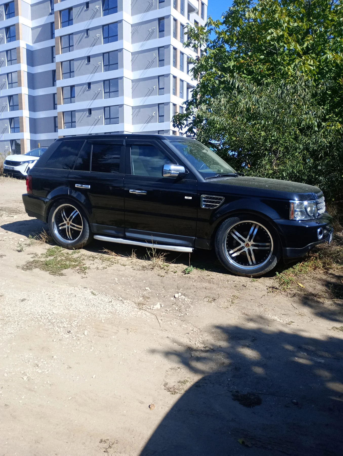 Land Rover Range Rover Sport, снимка 2 - Автомобили и джипове - 56118905