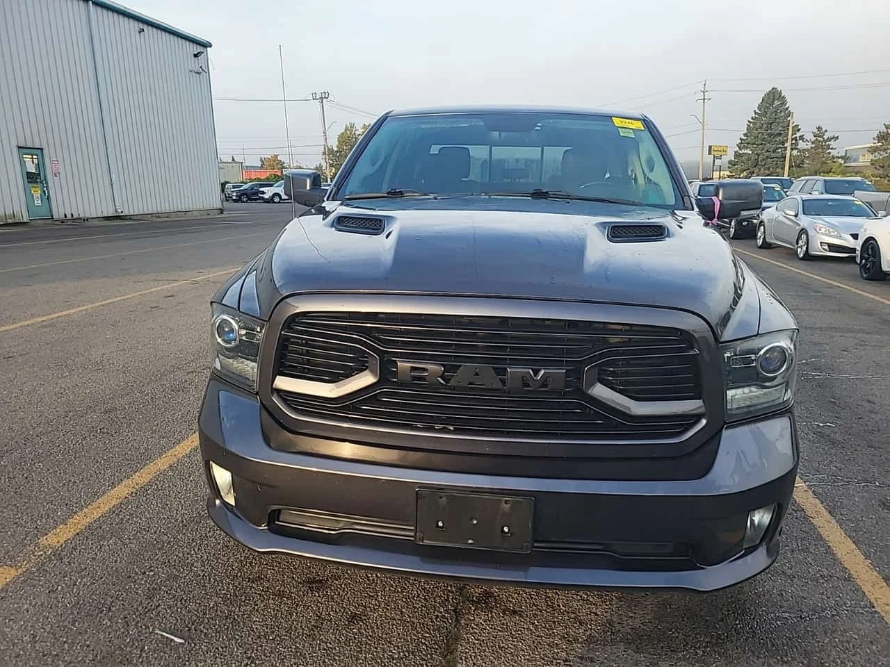 Dodge RAM 1500 * 4x4 Crew Cab 5'7" Box Sport Crew Cab , снимка 2 - Автомобили и джипове - 56309906