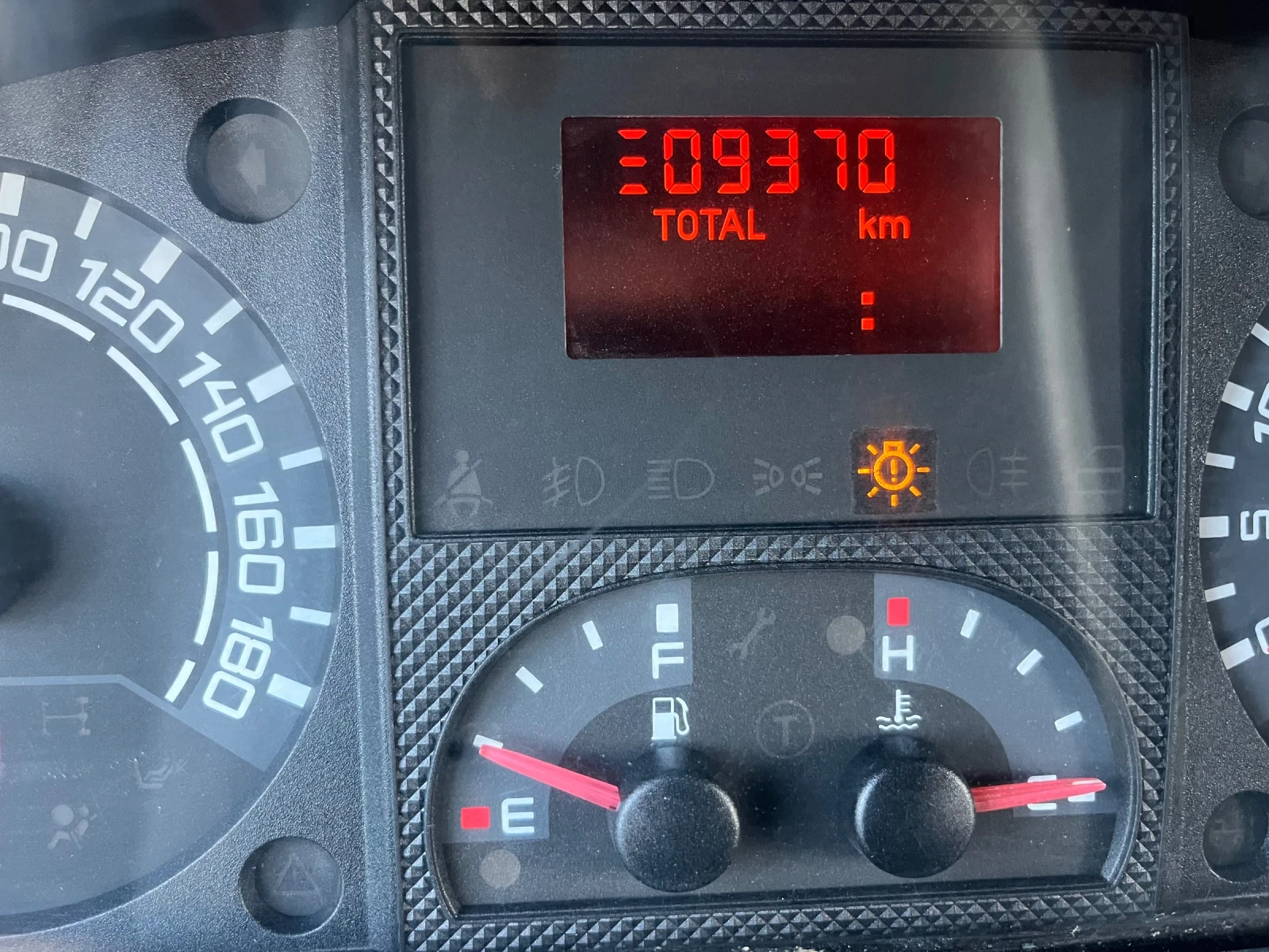 Iveco Daily Iveco daily 35c12, снимка 14 - Бусове и автобуси - 54295396