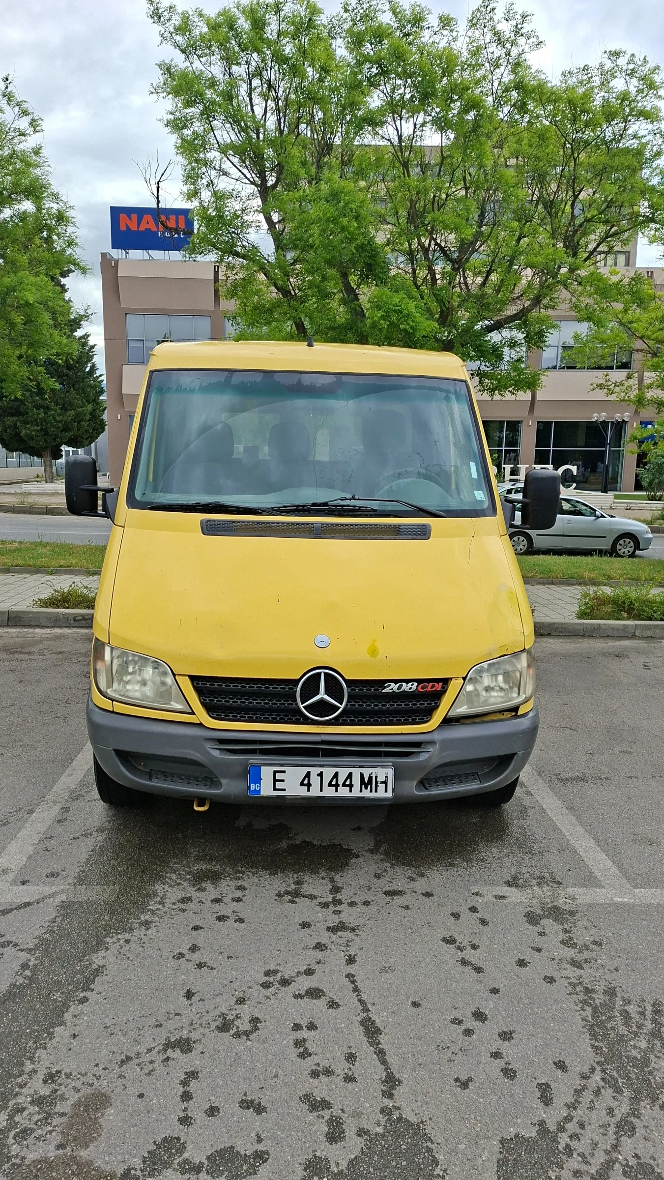 Mercedes-Benz Sprinter 208 Товарен, снимка 16 - Бусове и автобуси - 54649678