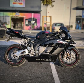 Honda Cbr 1000RR FireBlade BlackEdition , снимка 1