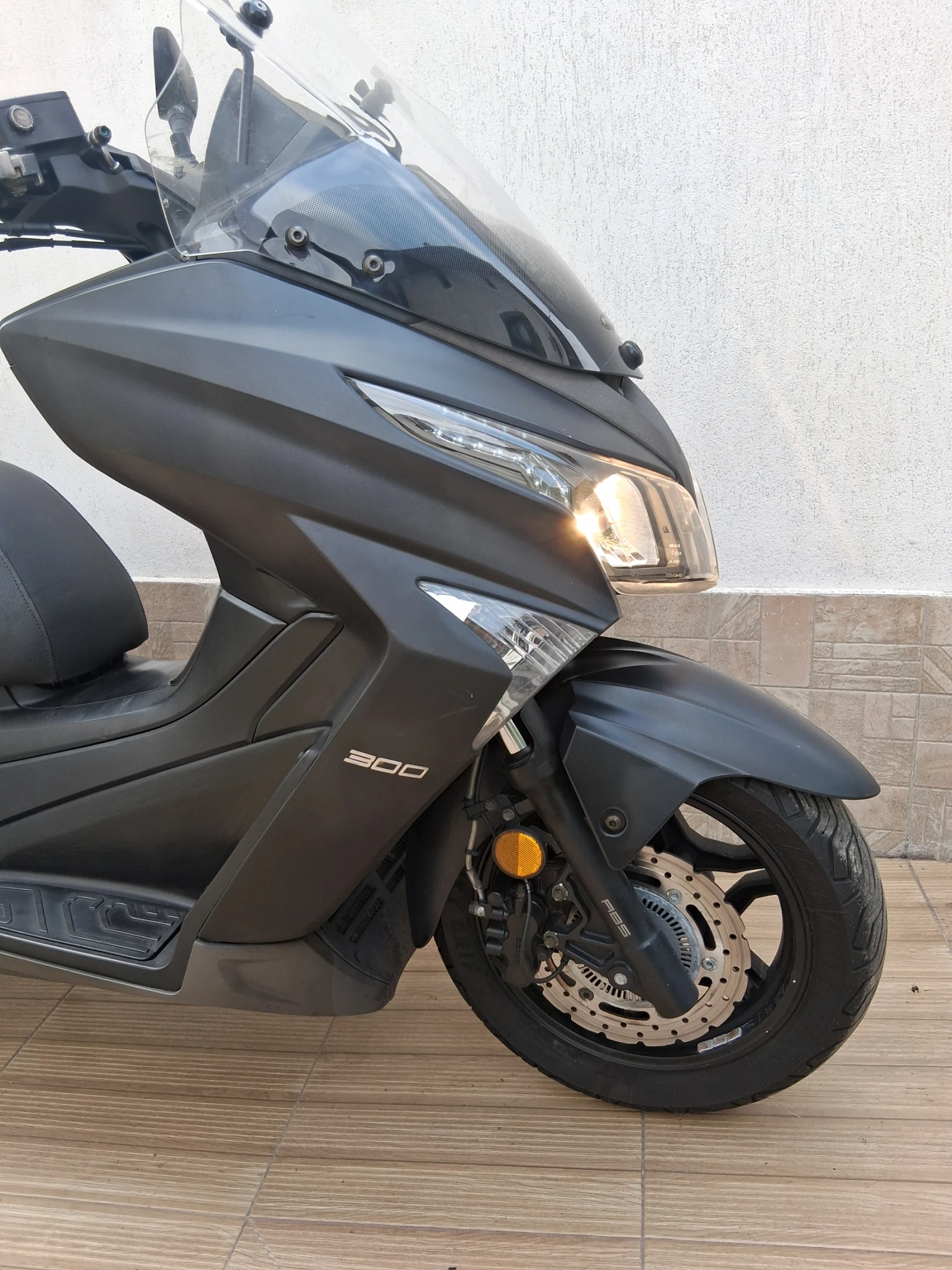 Kymco Downtown, снимка 8 - Мотоциклети и мототехника - 52160302