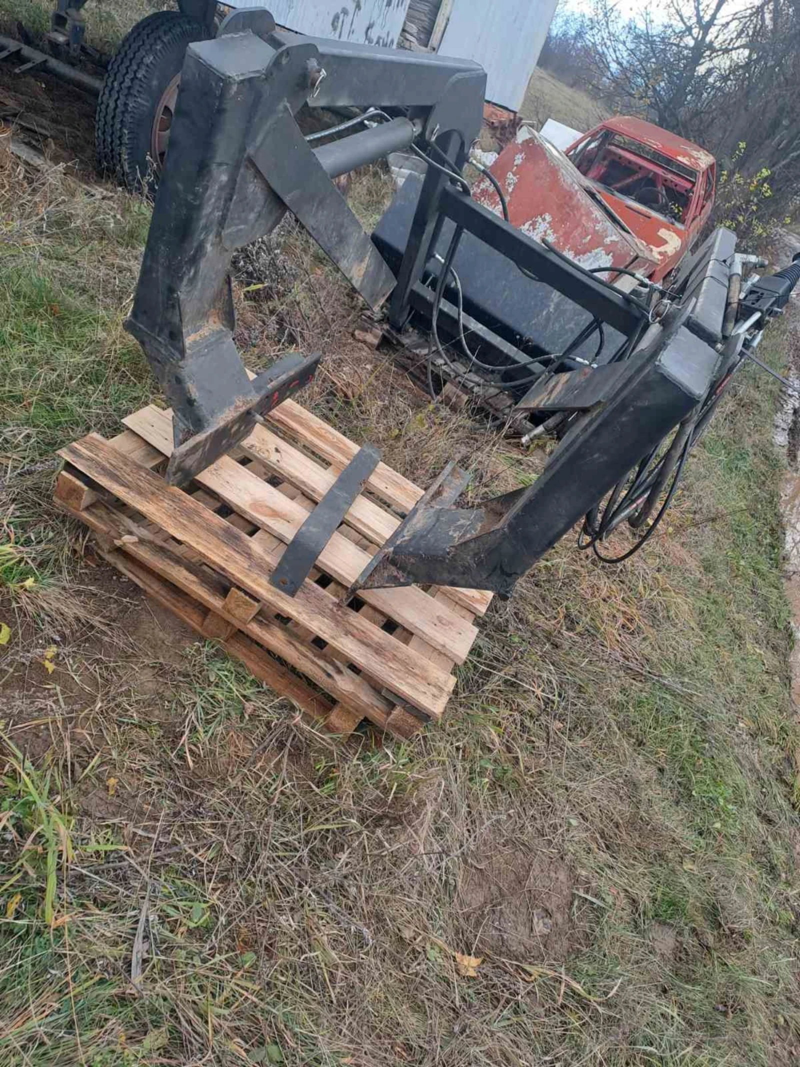 Трактор ЮМЗ Челен товарач  - изображение 2