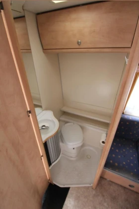 Каравана KIP Shuttle Special Бойлер Форселт 2003, снимка 13