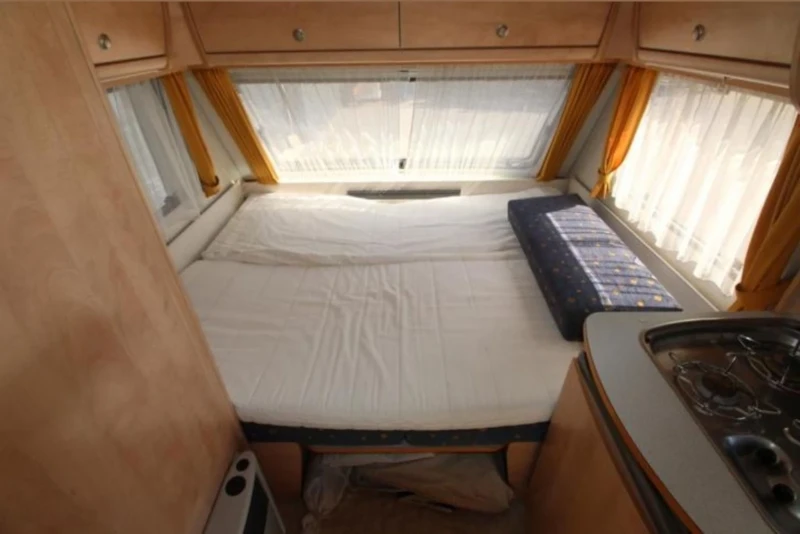 Каравана KIP Shuttle Special Бойлер Форселт 2003, снимка 12 - Каравани и кемпери - 53179994