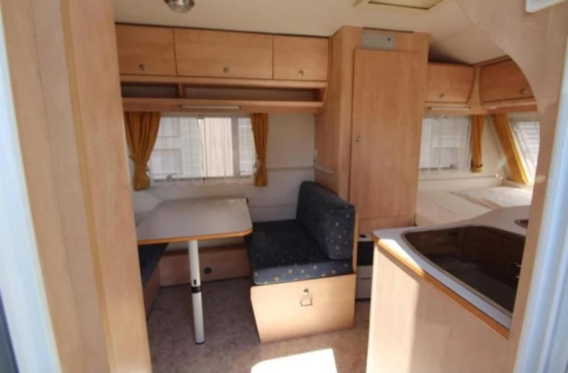 Каравана KIP Shuttle Special Бойлер Форселт 2003, снимка 7 - Каравани и кемпери - 53179994