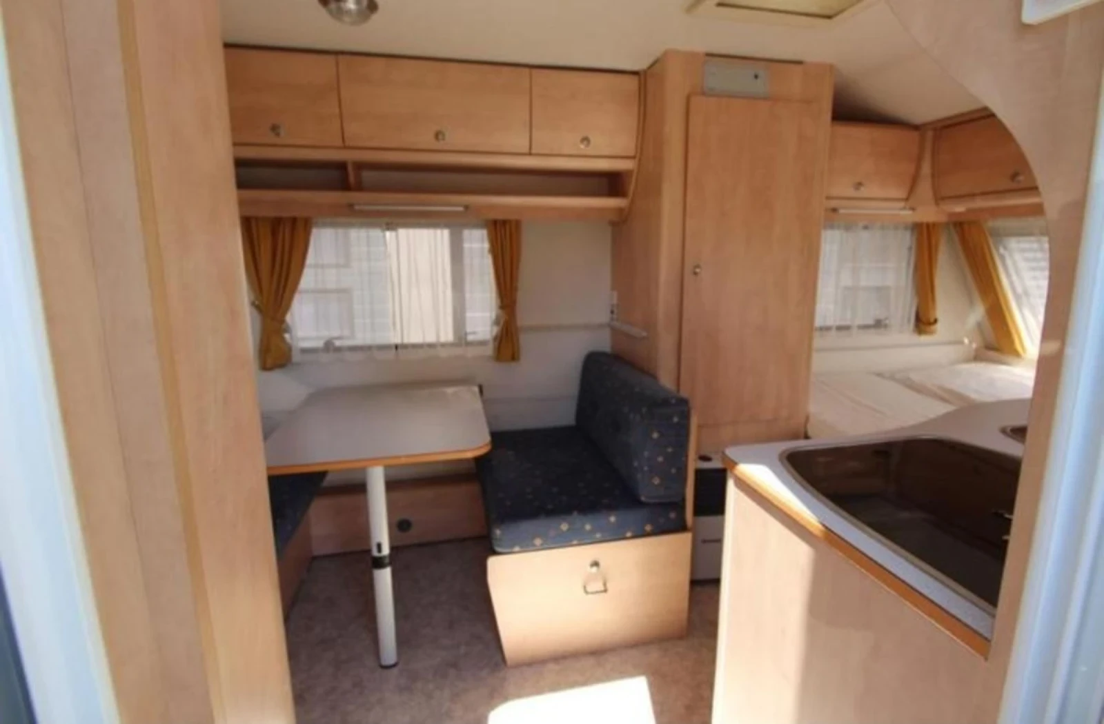 Каравана KIP Shuttle Special Бойлер Форселт 2003 - изображение 7