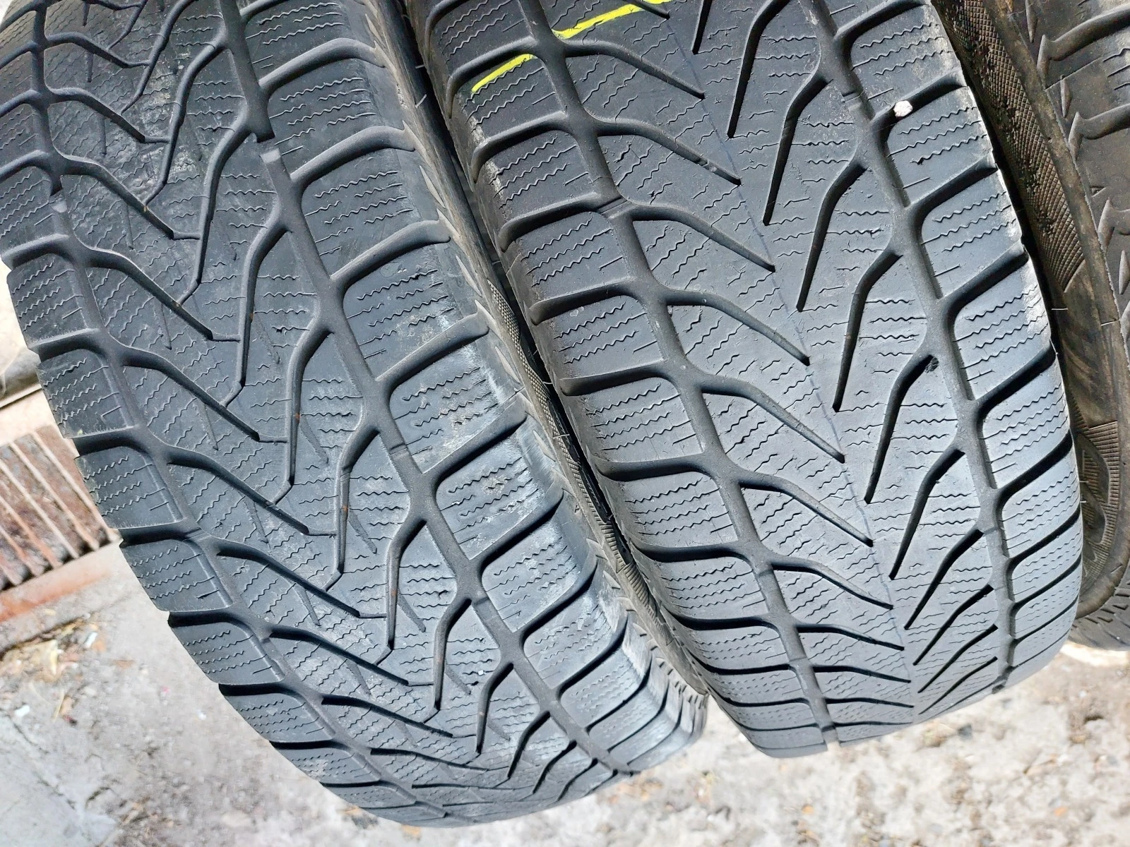 ���� 205/70R15 | Mobile.bg � ����������� 3
