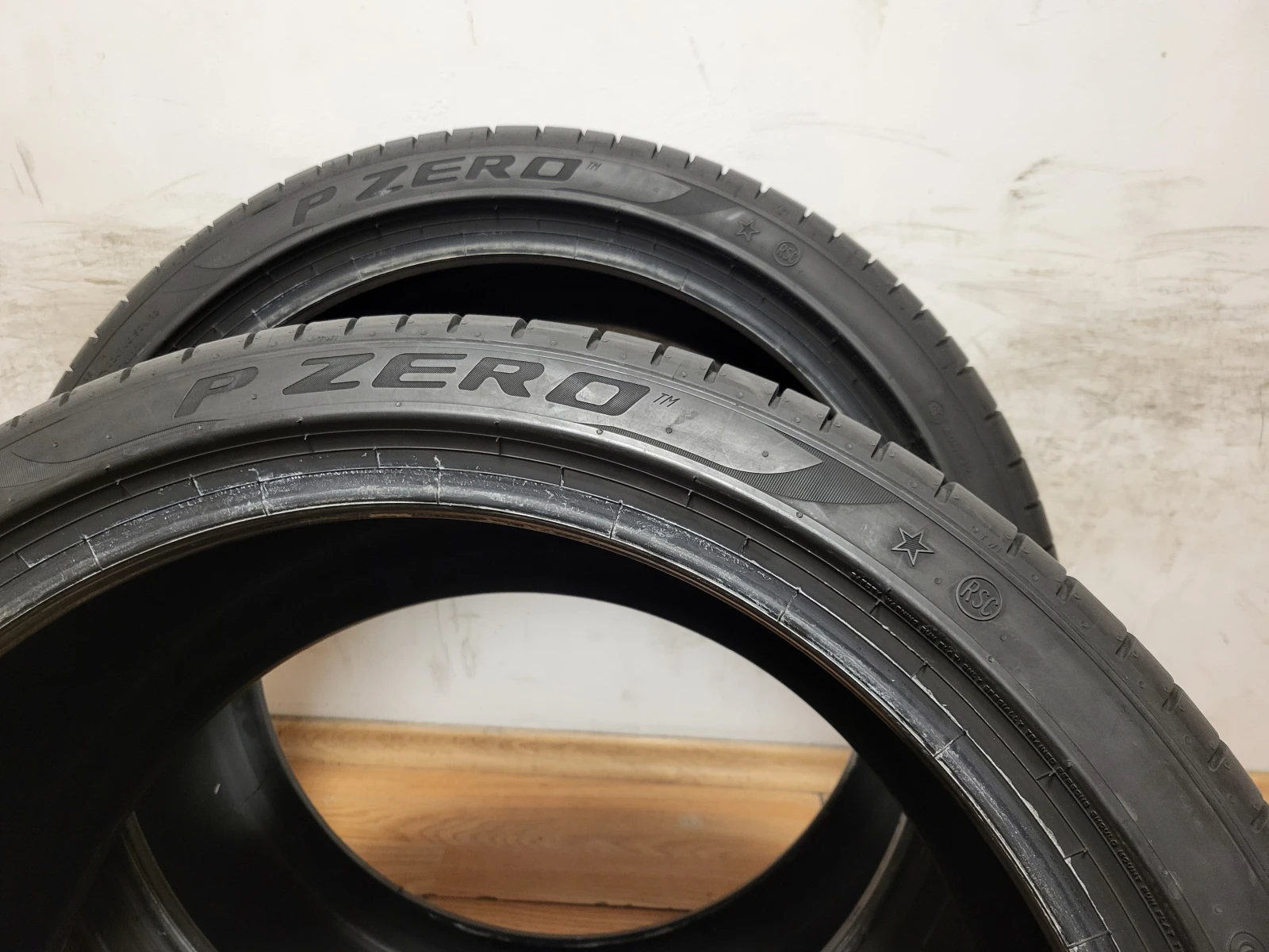 Гуми Летни 275/35R21, снимка 8 - Гуми и джанти - 54724317