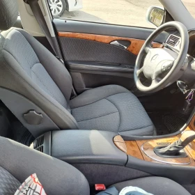 Mercedes-Benz E 220, снимка 8