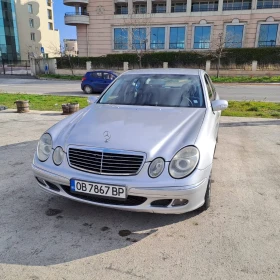Mercedes-Benz E 220, снимка 1