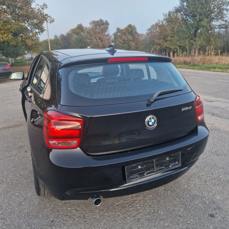 BMW 118 2.0D, снимка 12 - Автомобили и джипове - 47719481