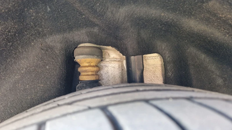 BMW 330 Xd, снимка 7 - Автомобили и джипове - 52388360