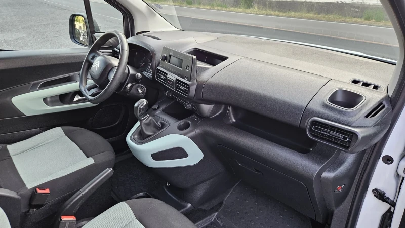Citroen Berlingo 1.5 hdi , снимка 13 - Автомобили и джипове - 50914367