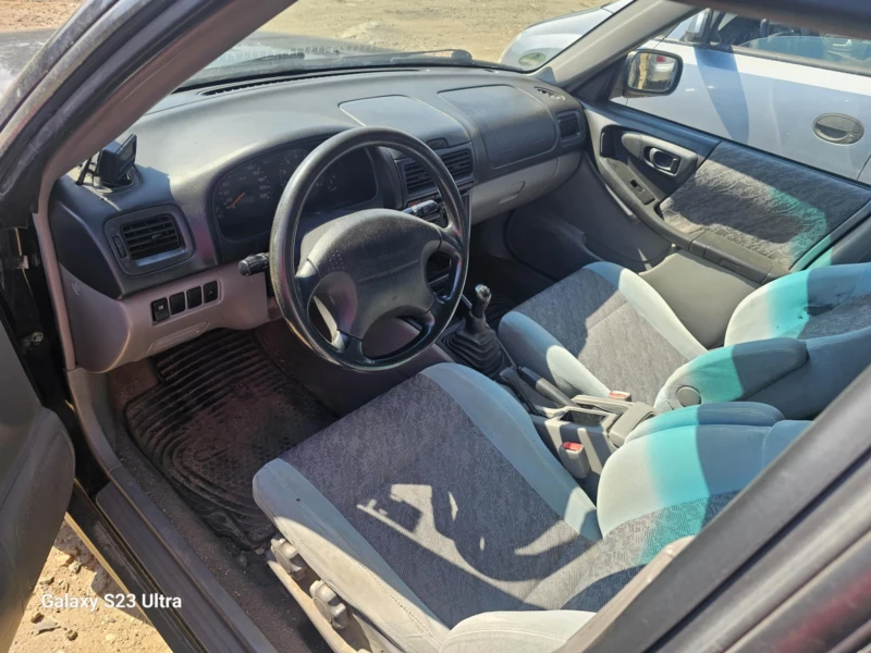 Subaru Forester 2.0, снимка 4 - Автомобили и джипове - 51024840