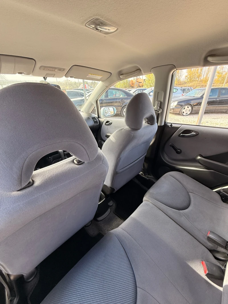 Honda Jazz Автоматик* Топ* Климатроник* Бартер* Реална* , снимка 10 - Автомобили и джипове - 52487821