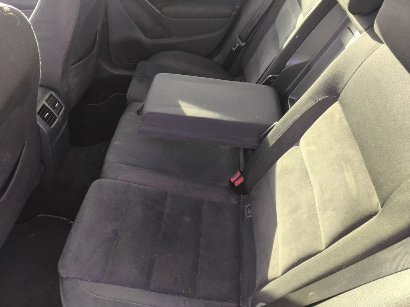 VW Golf 2.0TDi110ксА/С, снимка 14 - Автомобили и джипове - 52815689