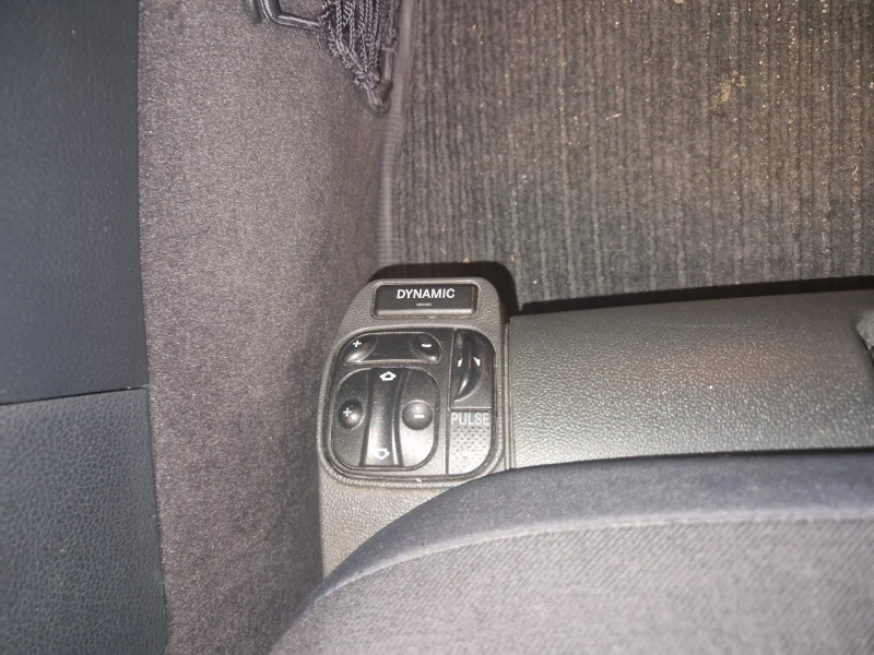 Mercedes-Benz E 320 3200, снимка 9 - Автомобили и джипове - 52874927