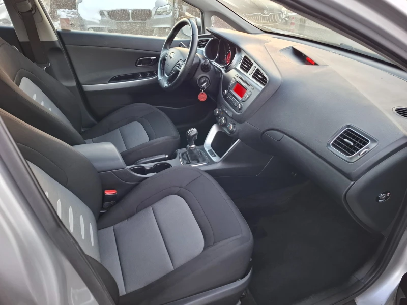 Kia Ceed 1.6GDI   152000км., снимка 8 - Автомобили и джипове - 53342862