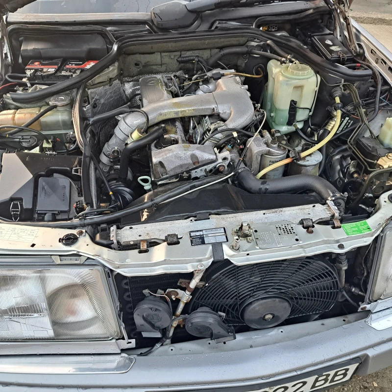 Mercedes-Benz 124 Е250, снимка 6 - Автомобили и джипове - 53391433