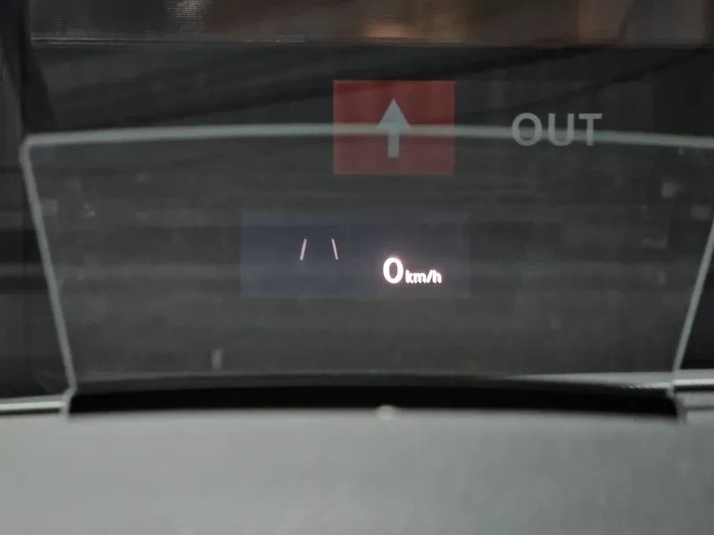 VW Passat 2.0 TDI, снимка 14 - Автомобили и джипове - 54299797