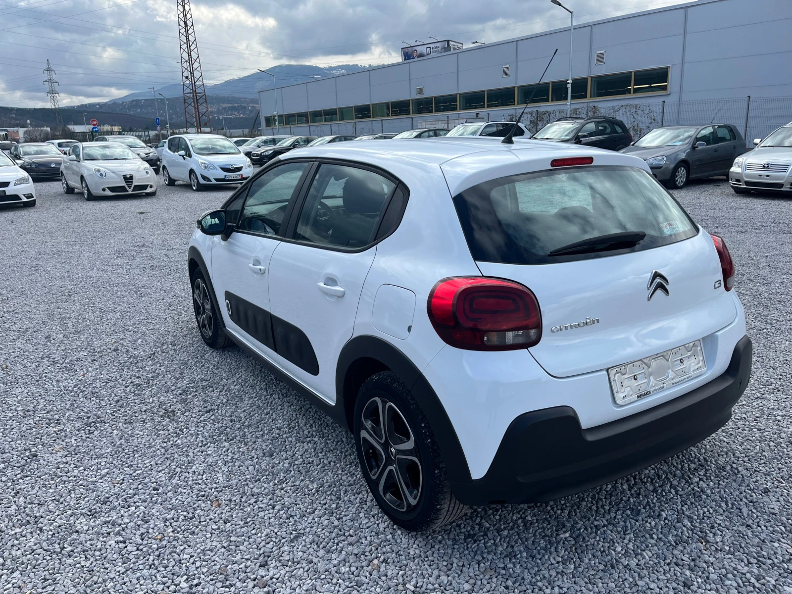 Citroen C3 1.2i-82k.c. Puretech Feel GPL /Euro6B/ - изображение 4