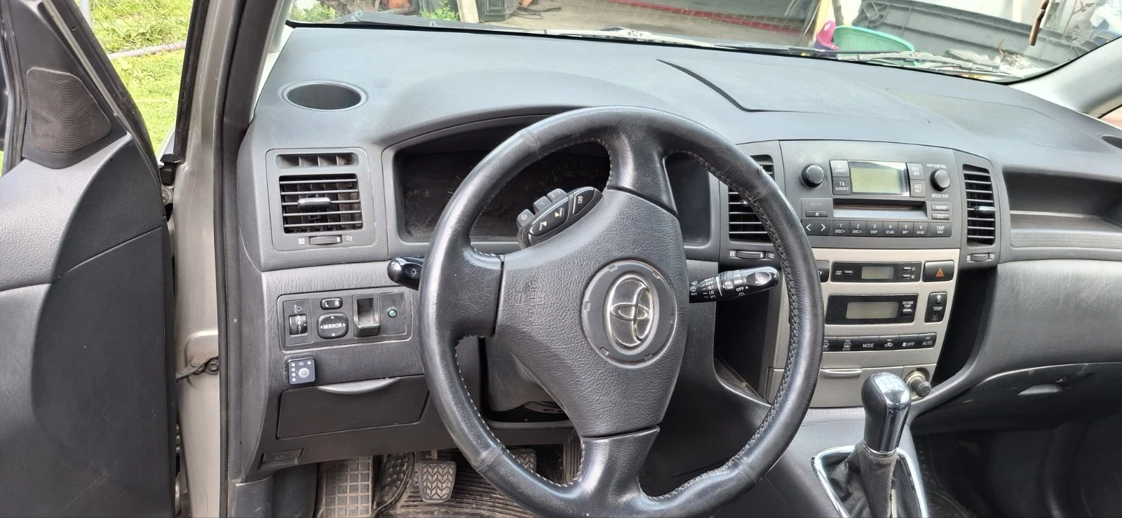 Toyota Corolla verso  - изображение 6