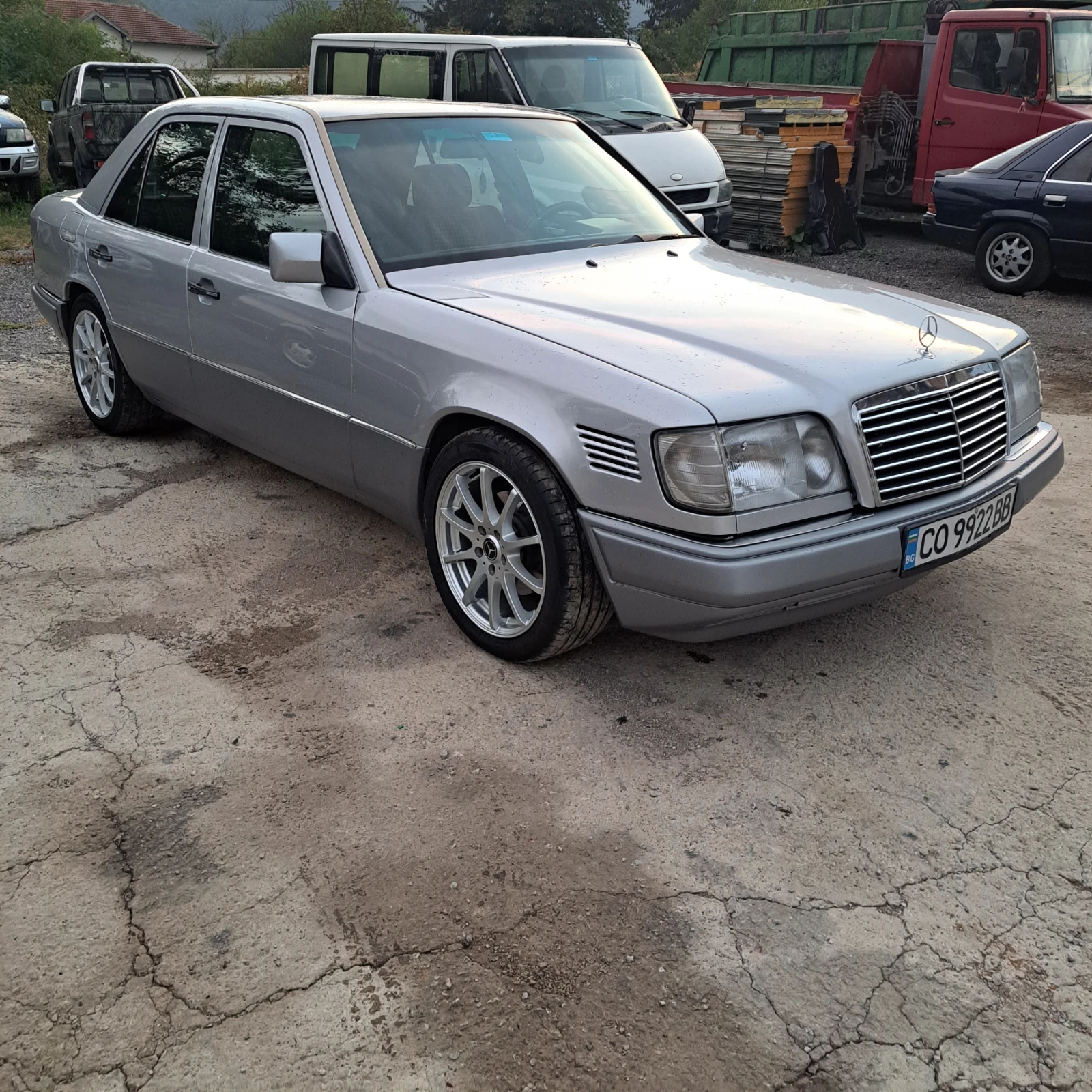 Mercedes-Benz 124 Е250 - изображение 2