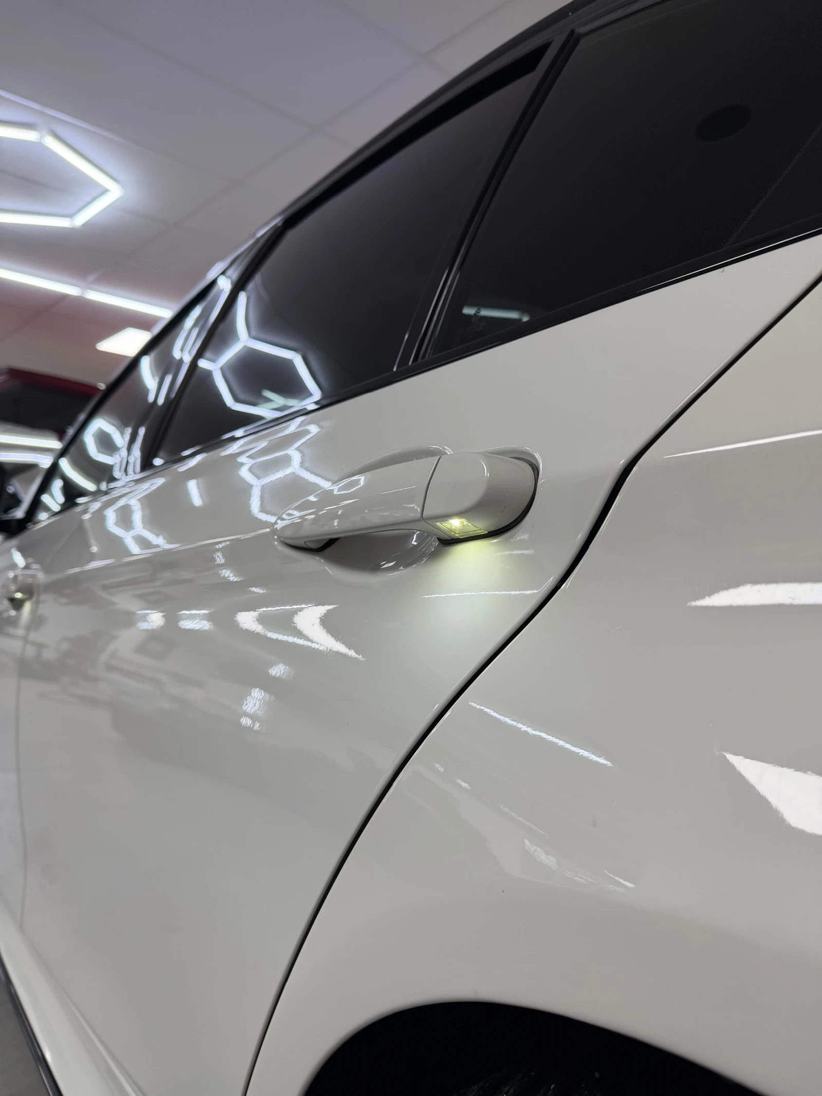 BMW 320 2.0i - изображение 6