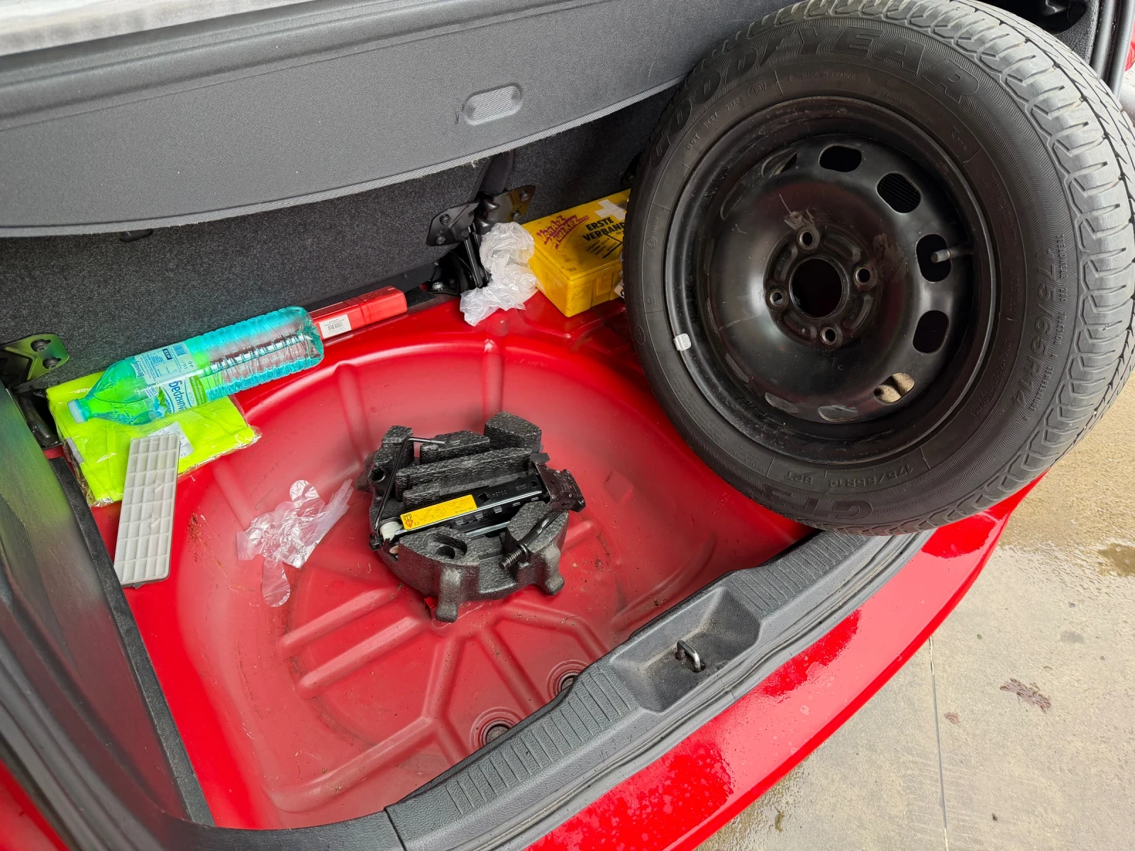 Mazda 2 1.25i (75), снимка 15 - Автомобили и джипове - 53576308