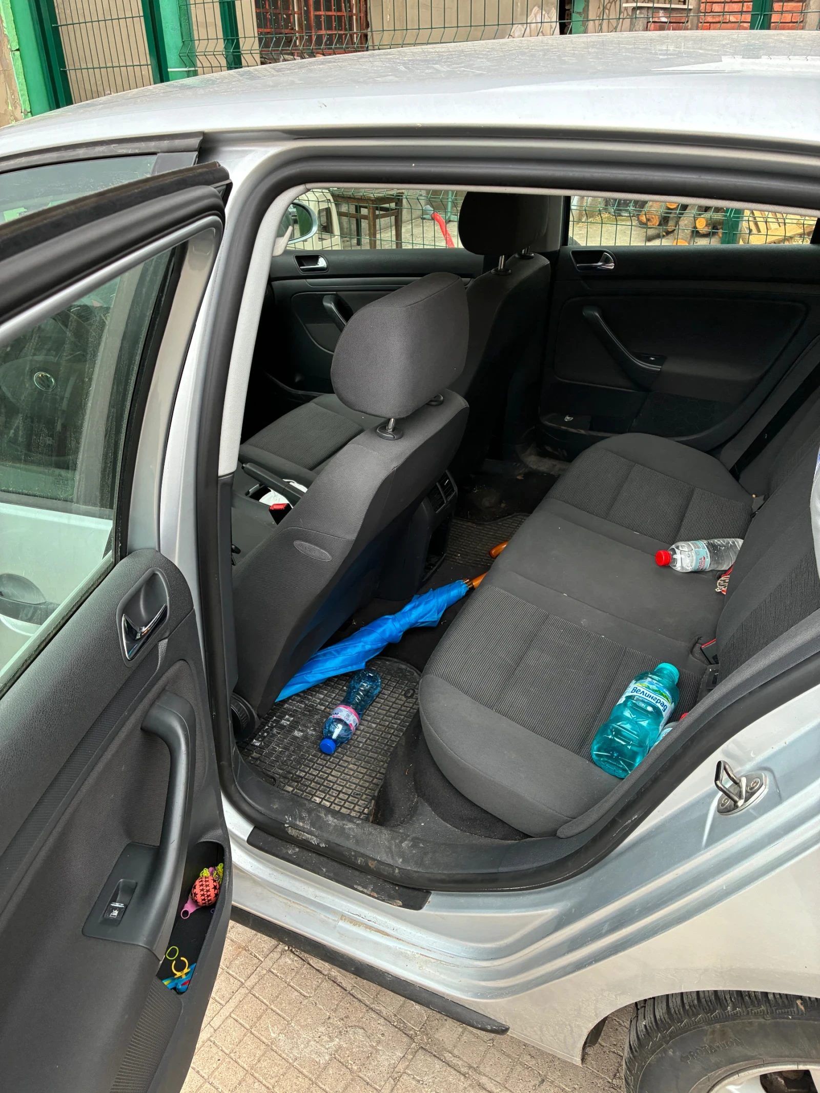 VW Golf, снимка 5 - Автомобили и джипове - 53910030