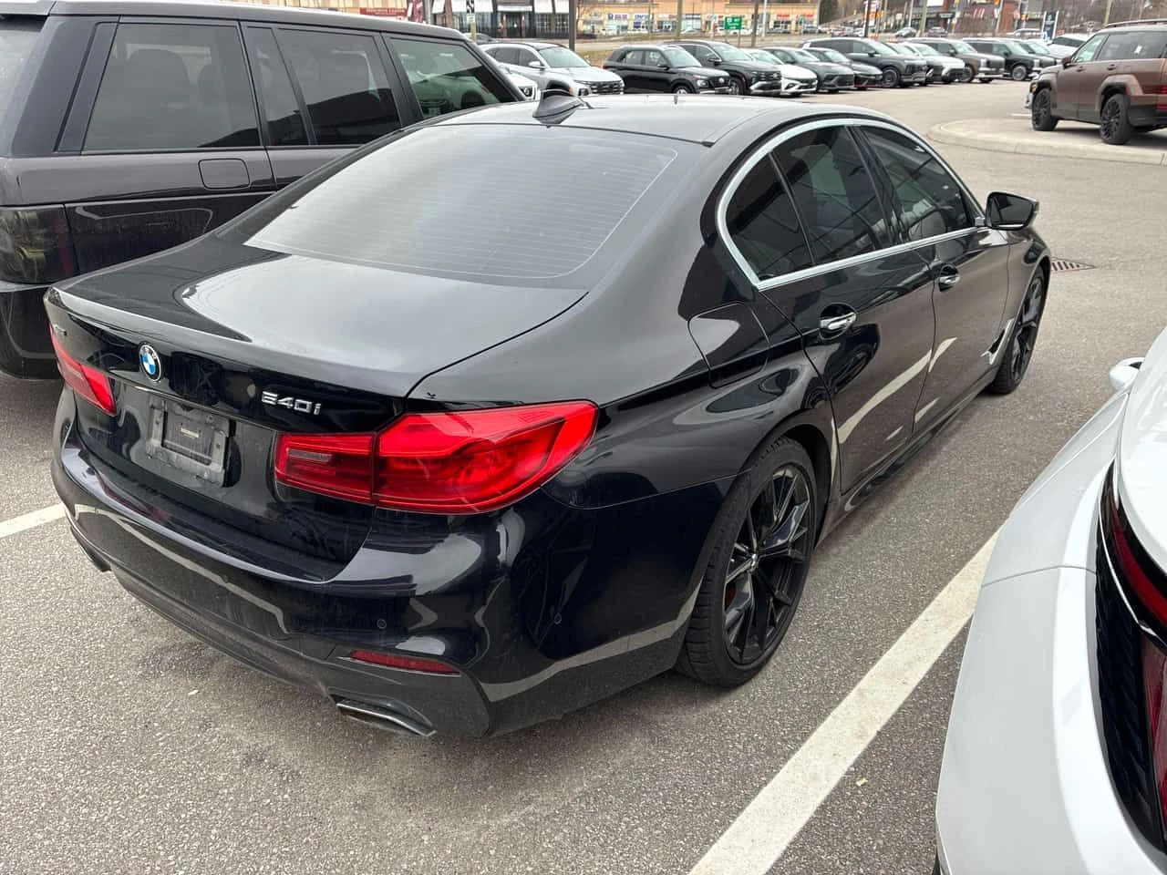 BMW 540 * xDrive * CARFAX * Обдухване * 360 Камери * , снимка 3 - Автомобили и джипове - 54094200