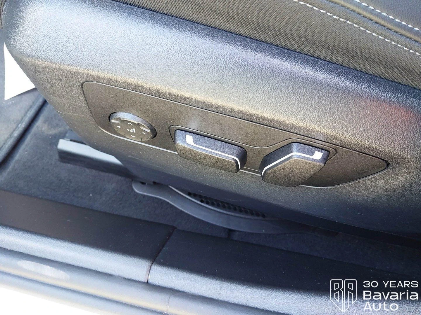 BMW 520 d xDrive Touring M Sport Paket Steptronic, снимка 13 - Автомобили и джипове - 54129825