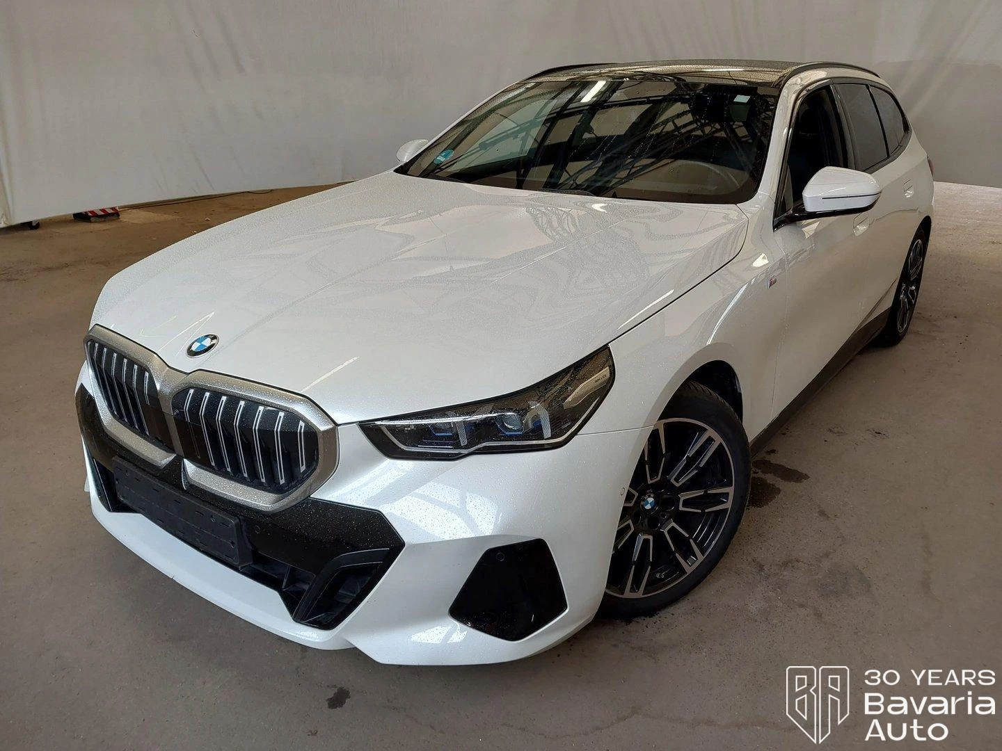 BMW 520 d xDrive Touring M Sport Paket Steptronic | Auto.bg — изображение 1