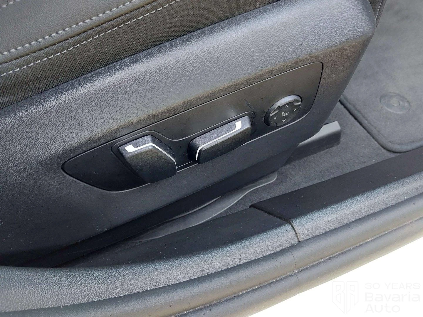 BMW 520 d xDrive Touring M Sport Paket Steptronic, снимка 14 - Автомобили и джипове - 54129825